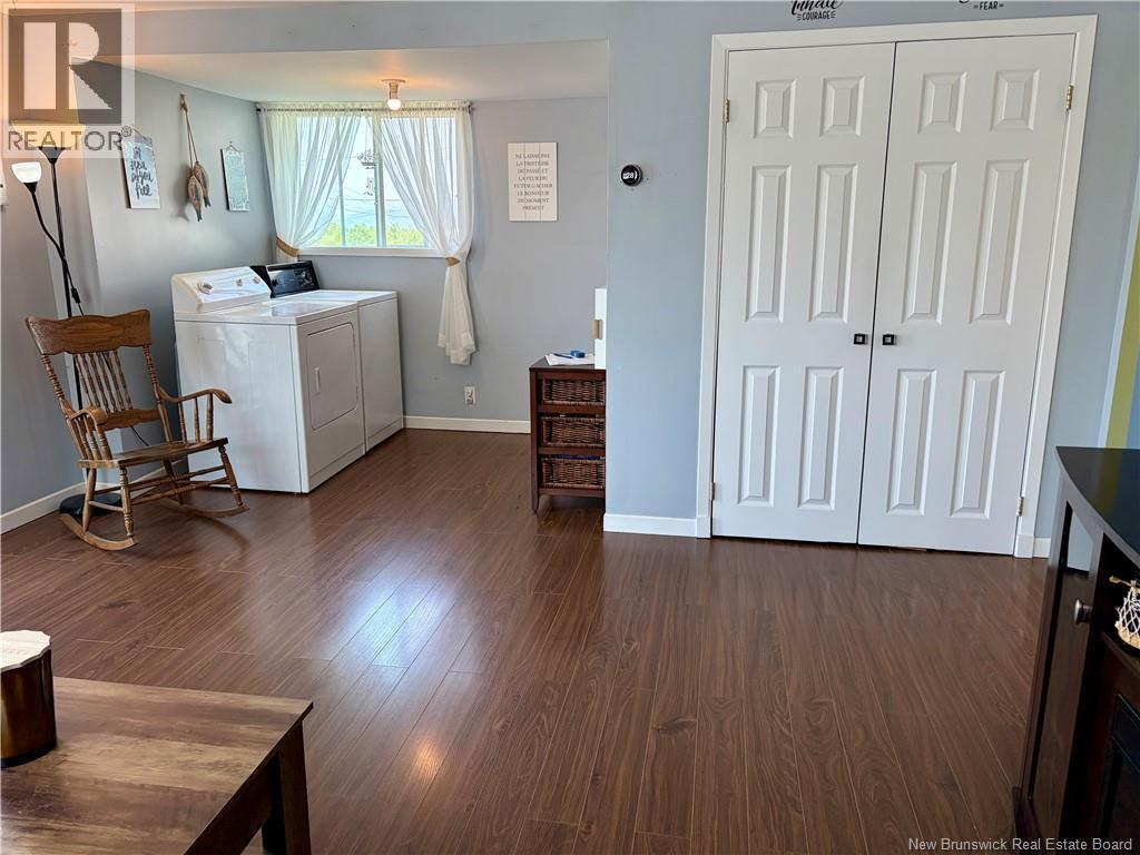 345 Renfrew - 11