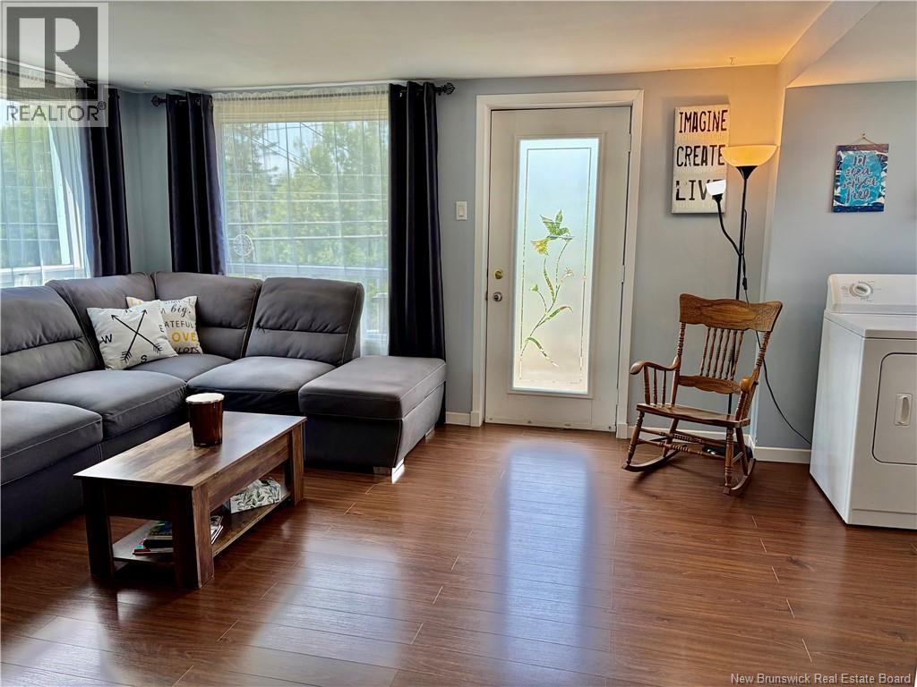 345 Renfrew - 8