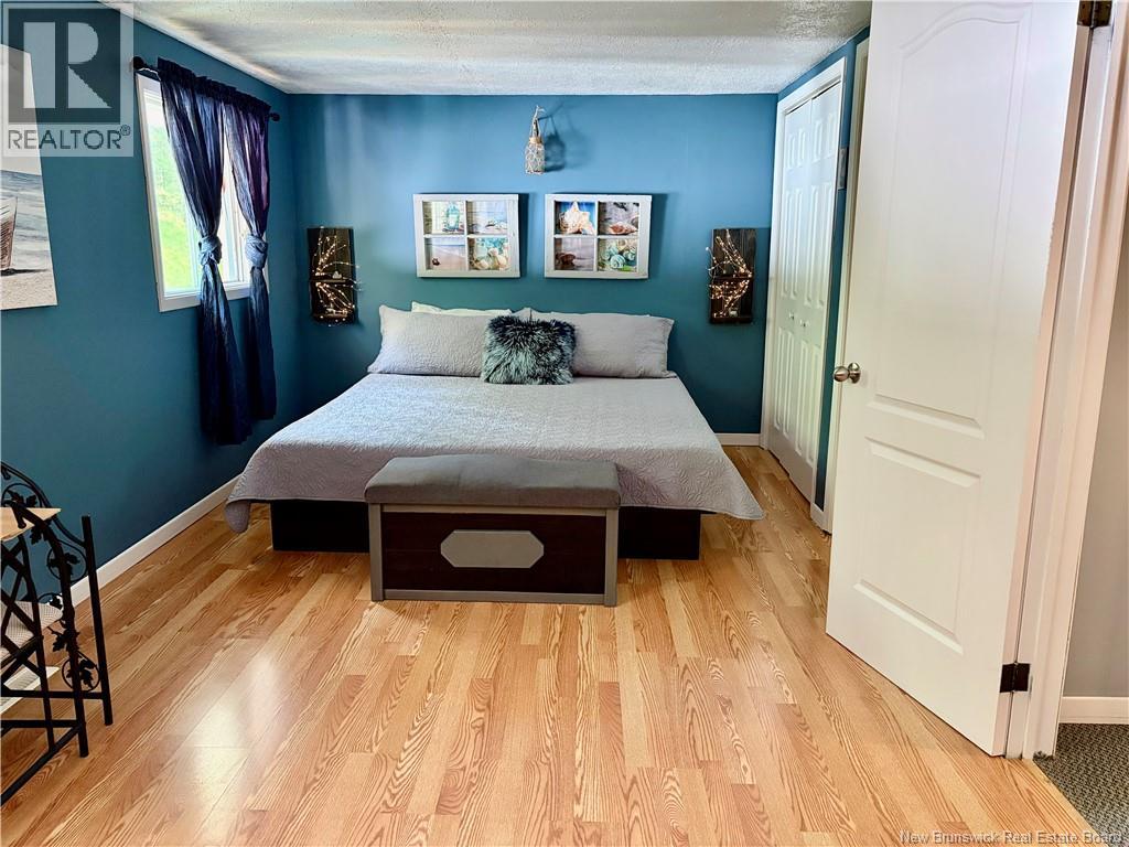 345 Renfrew - 18