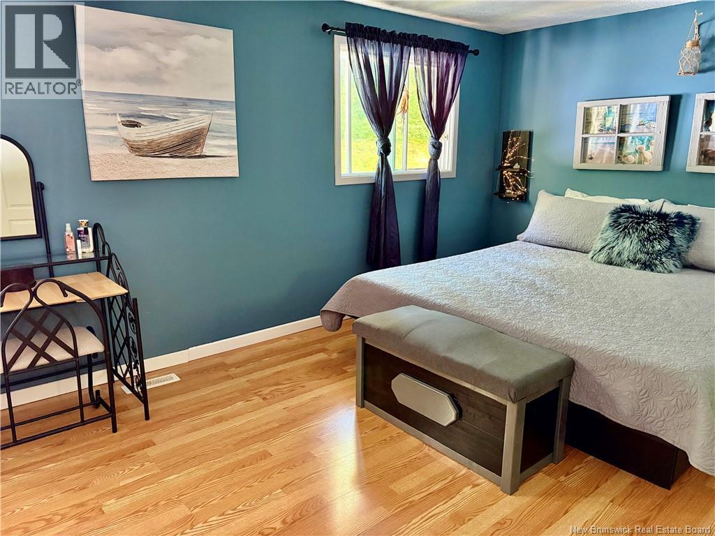 345 Renfrew - 17