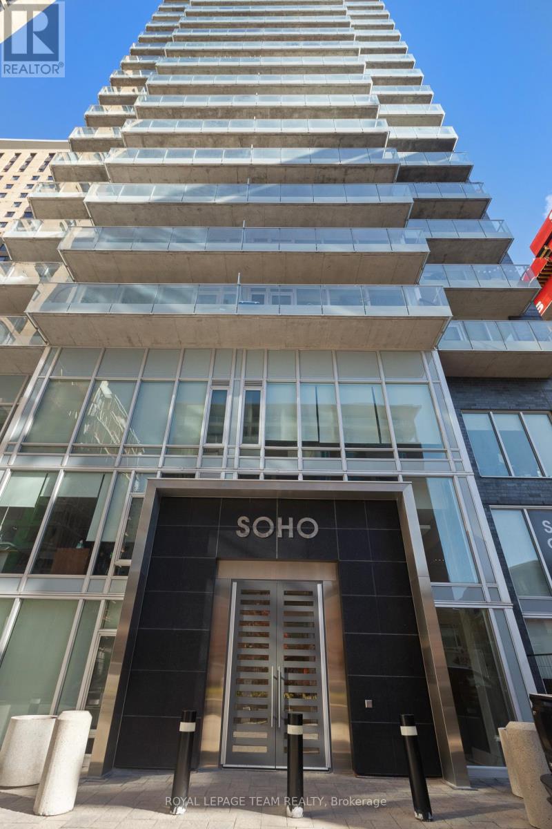 #1506 111 CHAMPAGNE AVENUE S - 1