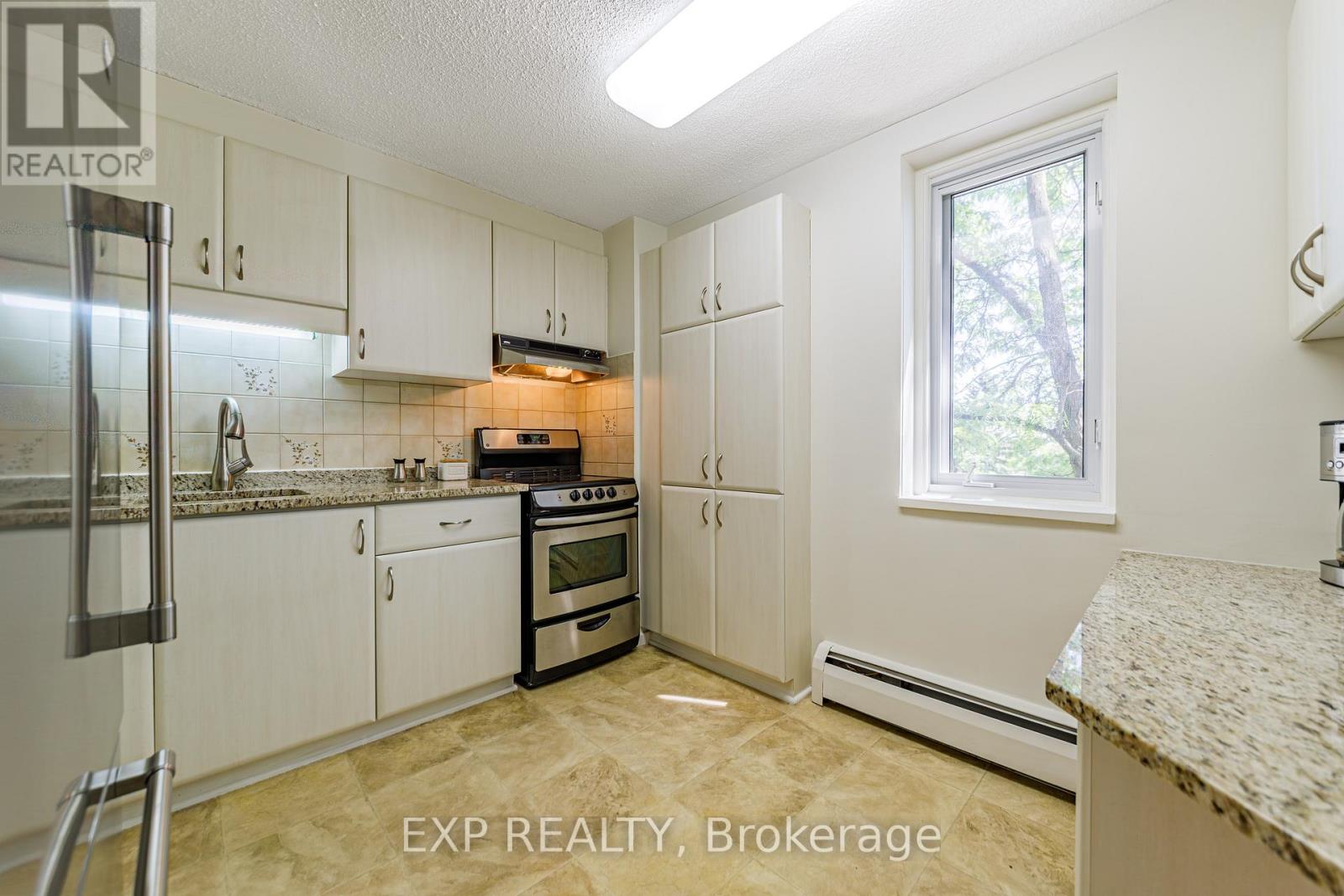 #203 915 ELMSMERE ROAD - 10