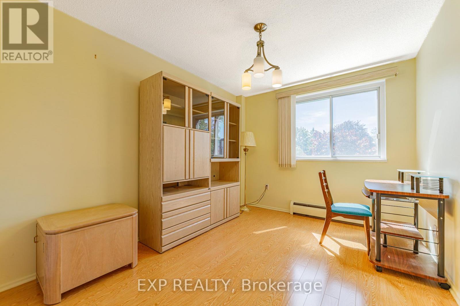 #203 915 ELMSMERE ROAD - 14