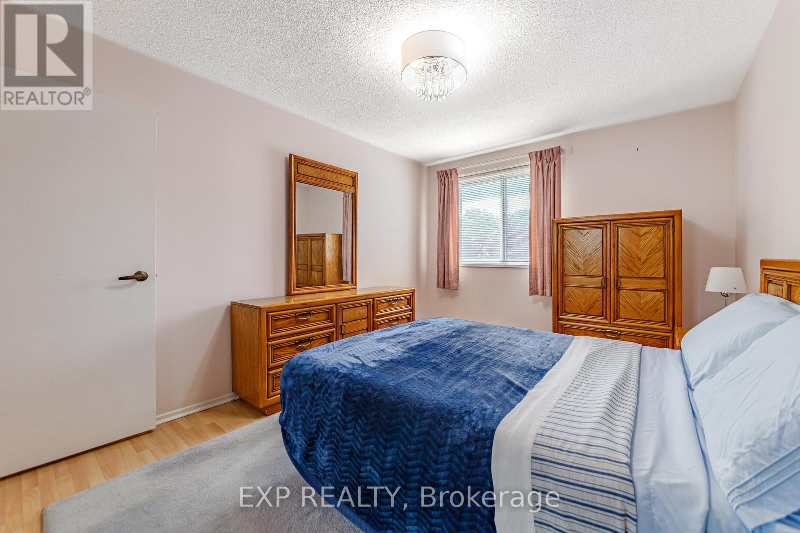 #203 915 ELMSMERE ROAD - 19