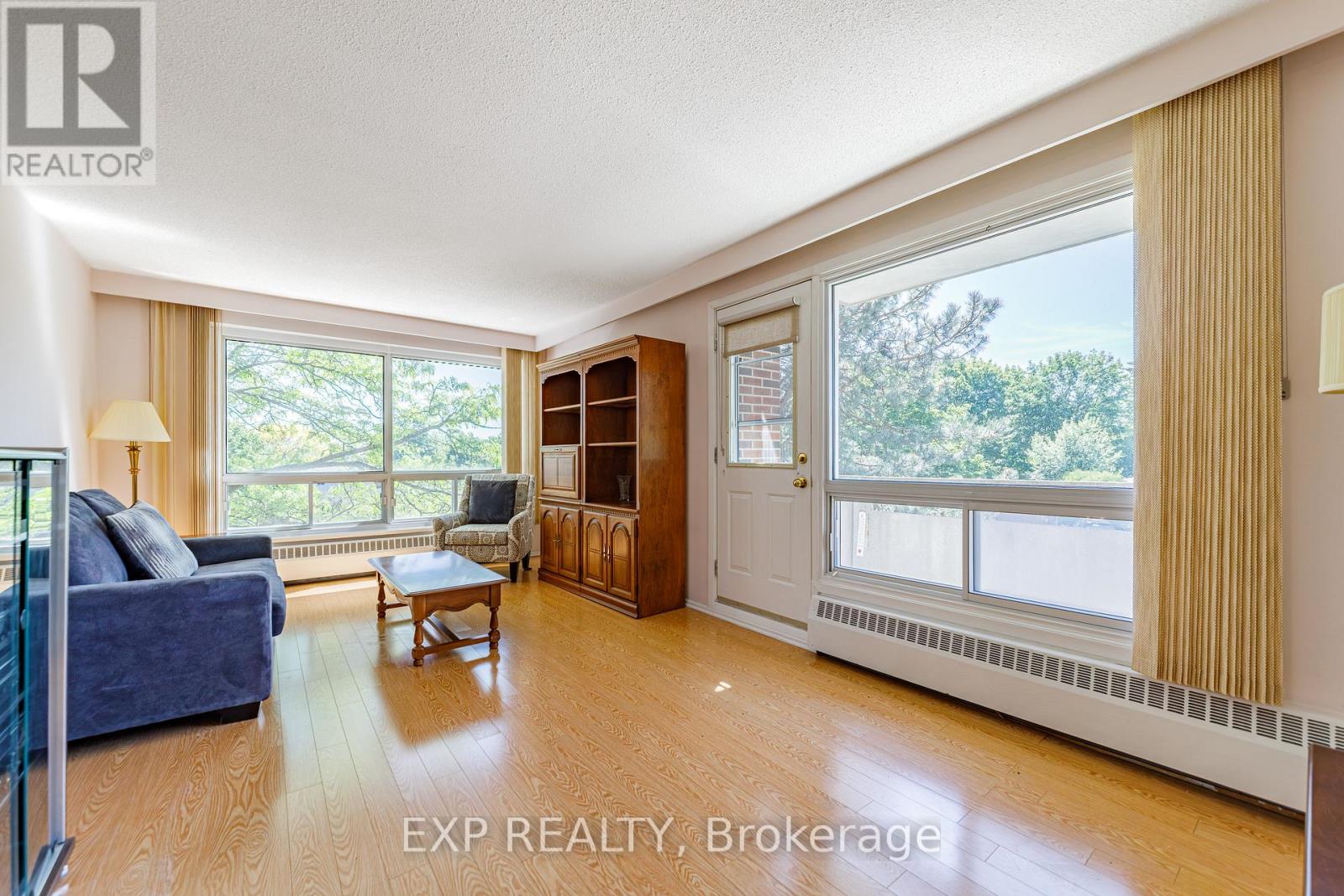 #203 915 ELMSMERE ROAD - 3