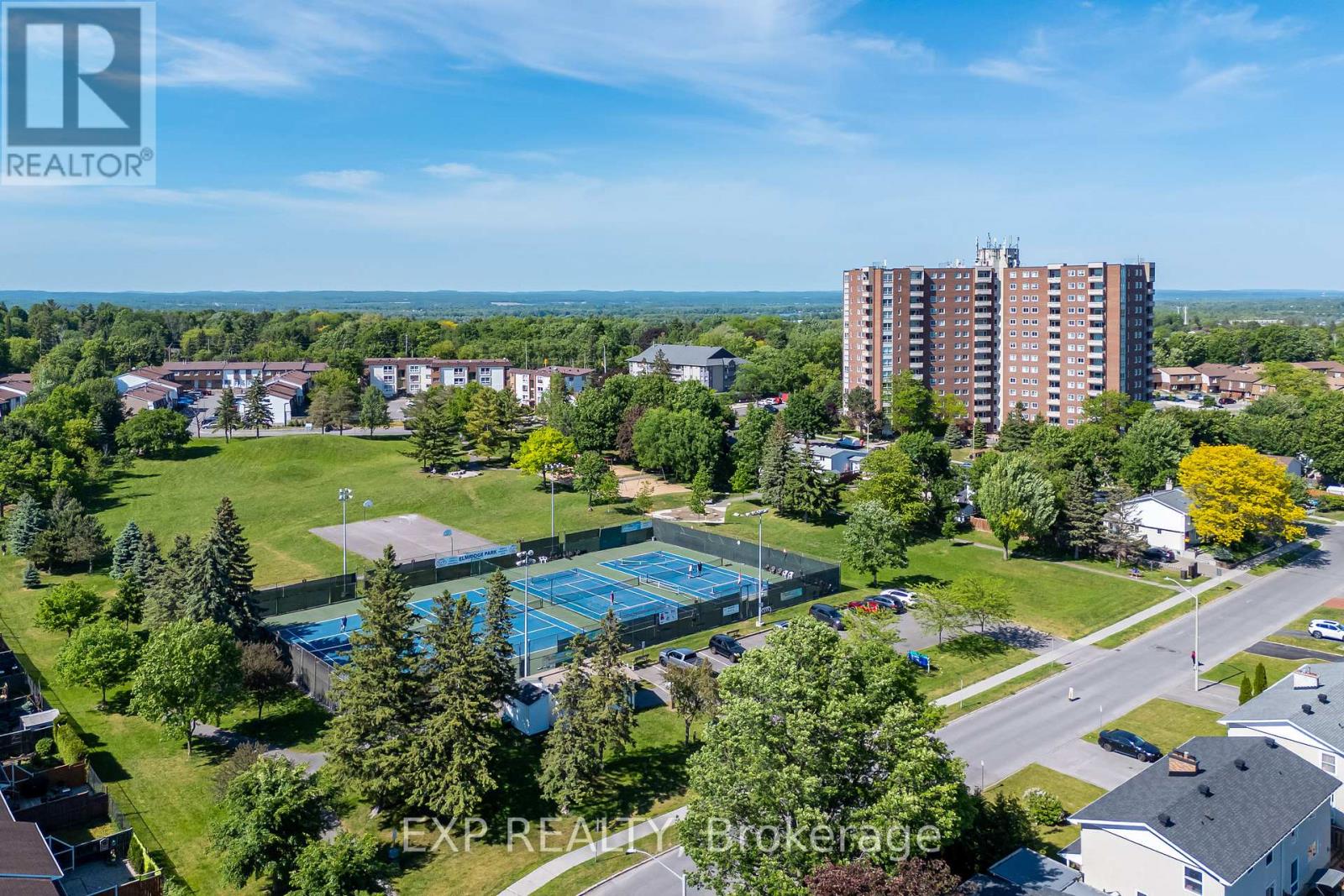 #203 915 ELMSMERE ROAD - 32