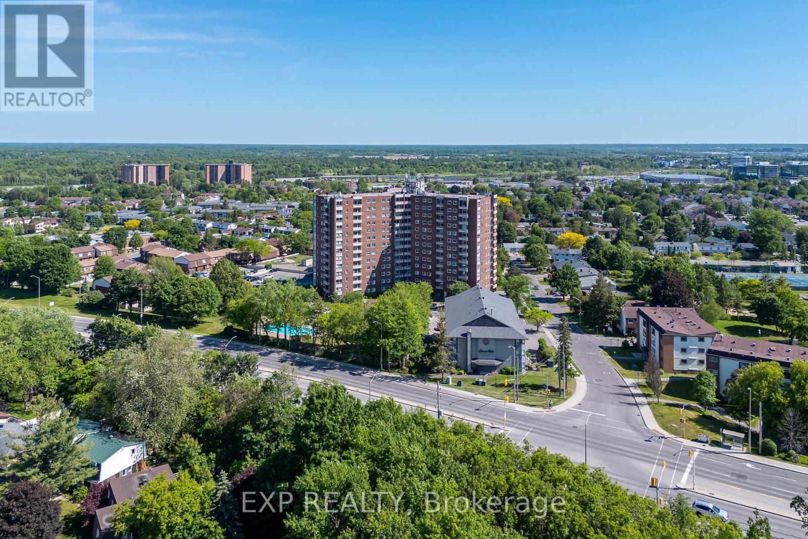 #203 915 ELMSMERE ROAD - 33