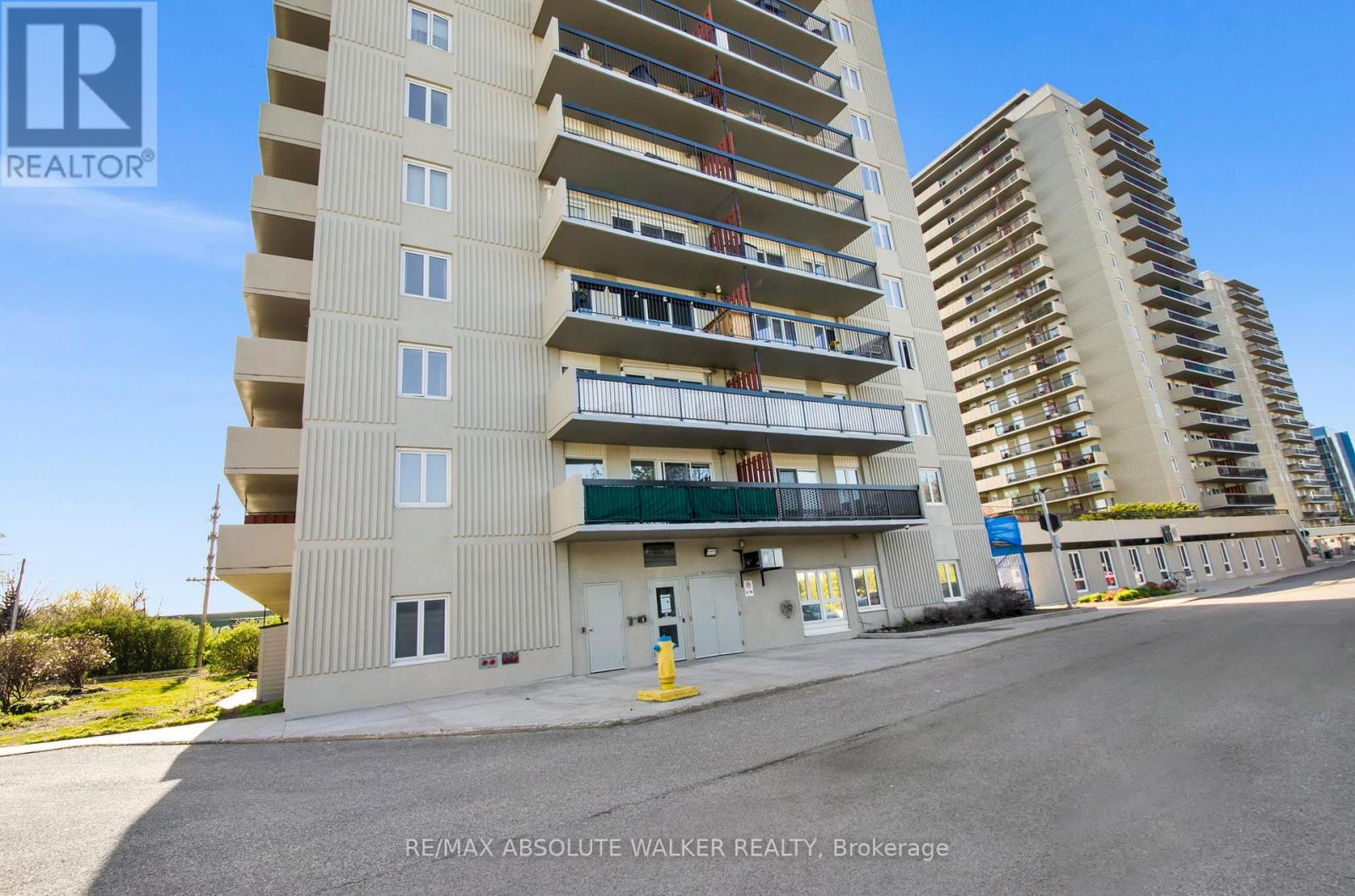 2 Bed, 1 Bath House for Rent in Ottawa – 1604 – 158C MCARTHUR AVENUE, Ottawa – MLS# X13517540 - Image 2