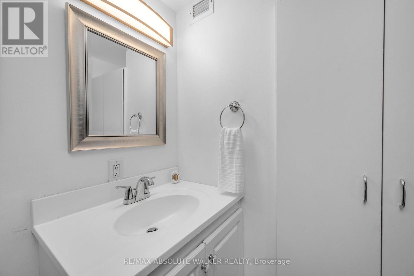 2 Bed, 1 Bath House for Rent in Ottawa – 1604 – 158C MCARTHUR AVENUE, Ottawa – MLS# X13517540 - Image 30