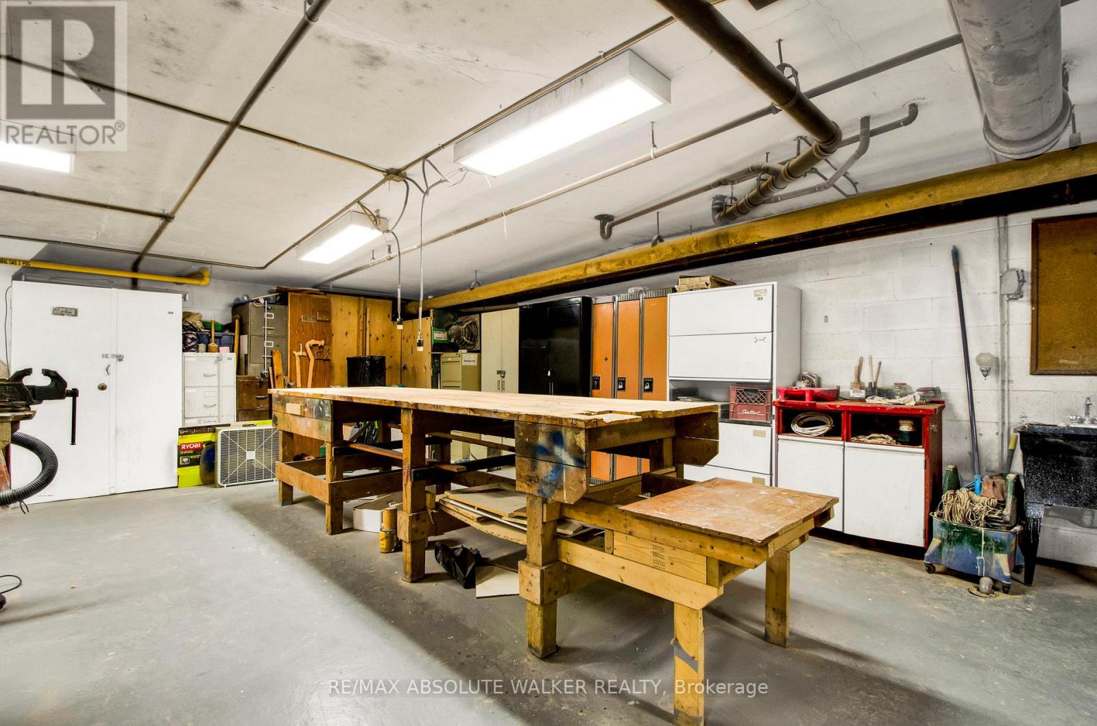 2 Bed, 1 Bath House for Rent in Ottawa – 1604 – 158C MCARTHUR AVENUE, Ottawa – MLS# X13517540 - Image 35