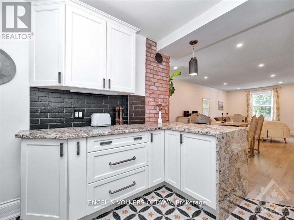 2 Bed, 1 Bath House for Rent in Ottawa – 187 IVY CRESCENT, Ottawa – MLS# X13517624 - Image 12