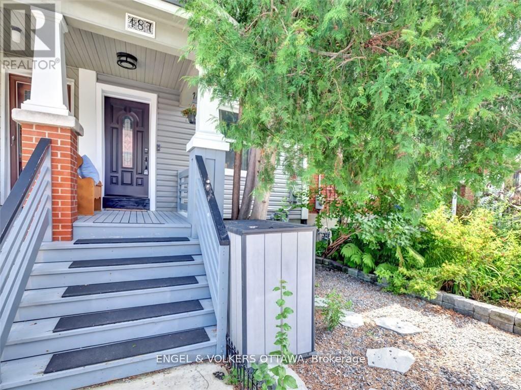 2 Bed, 1 Bath House for Rent in Ottawa – 187 IVY CRESCENT, Ottawa – MLS# X13517624 - Image 2