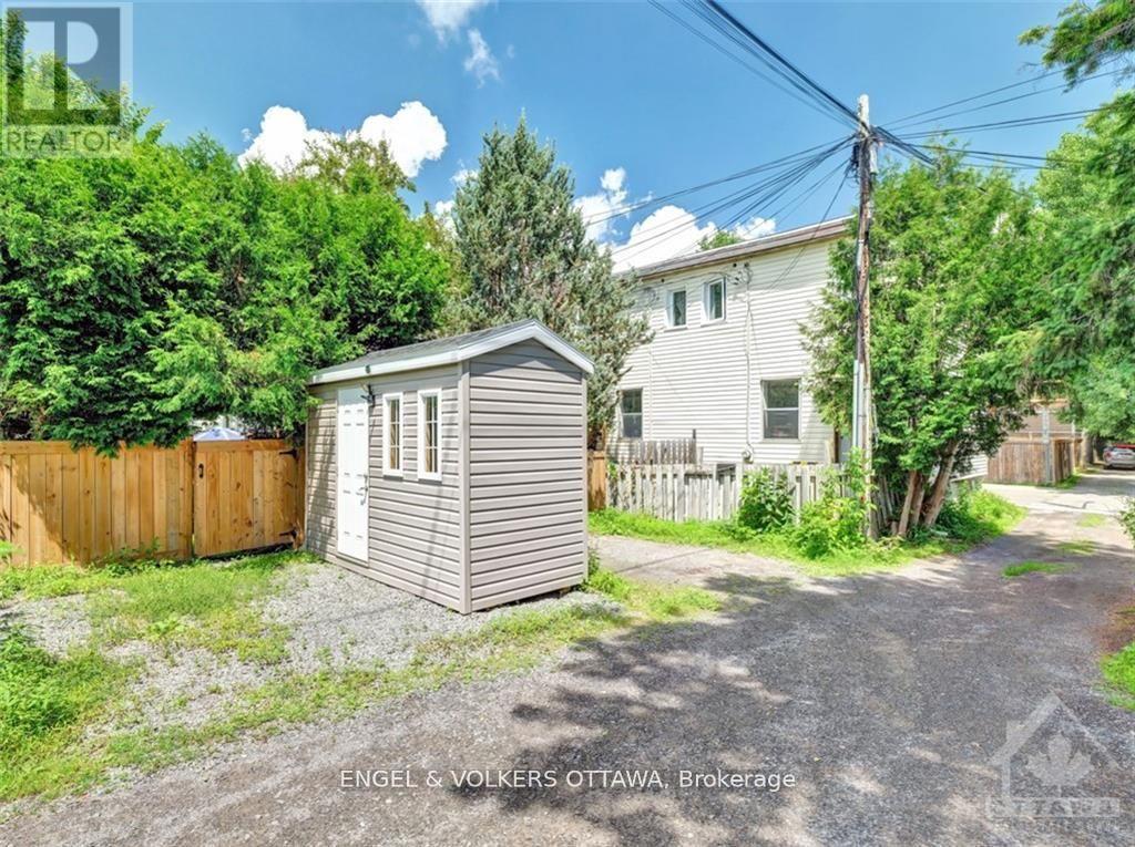 2 Bed, 1 Bath House for Rent in Ottawa – 187 IVY CRESCENT, Ottawa – MLS# X13517624 - Image 27