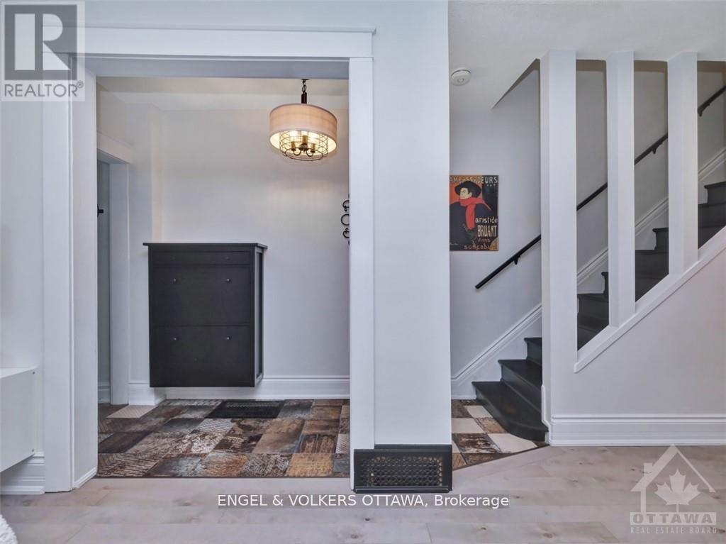 2 Bed, 1 Bath House for Rent in Ottawa – 187 IVY CRESCENT, Ottawa – MLS# X13517624 - Image 4