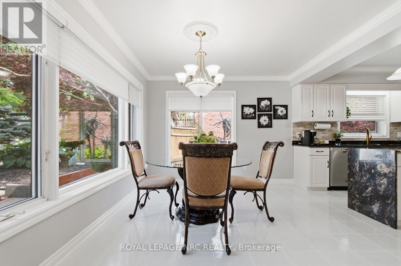 4 GREENVALE COURT - 10