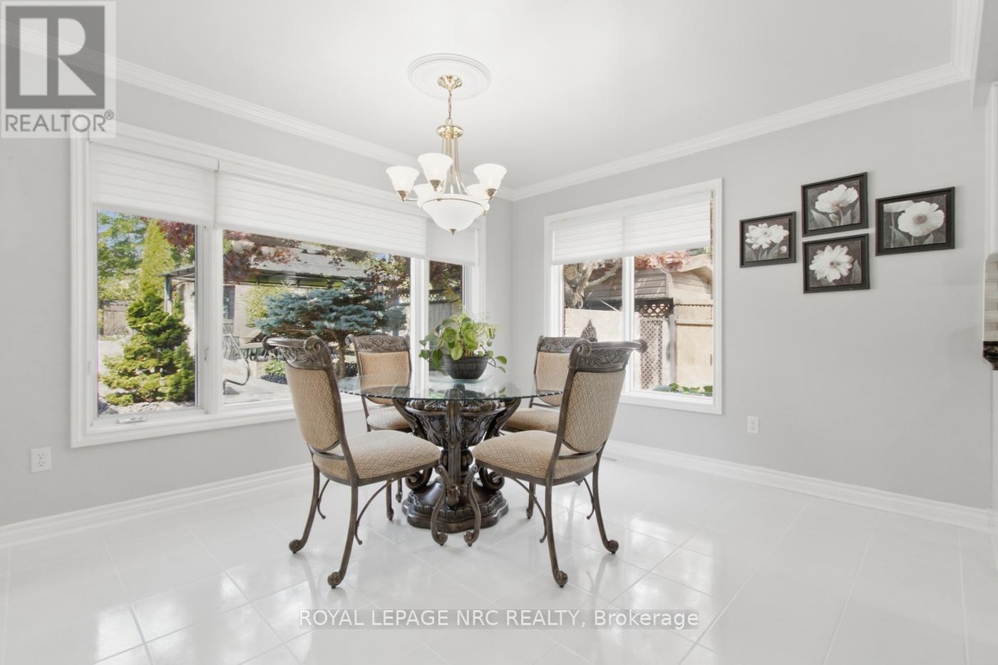 4 GREENVALE COURT - 11