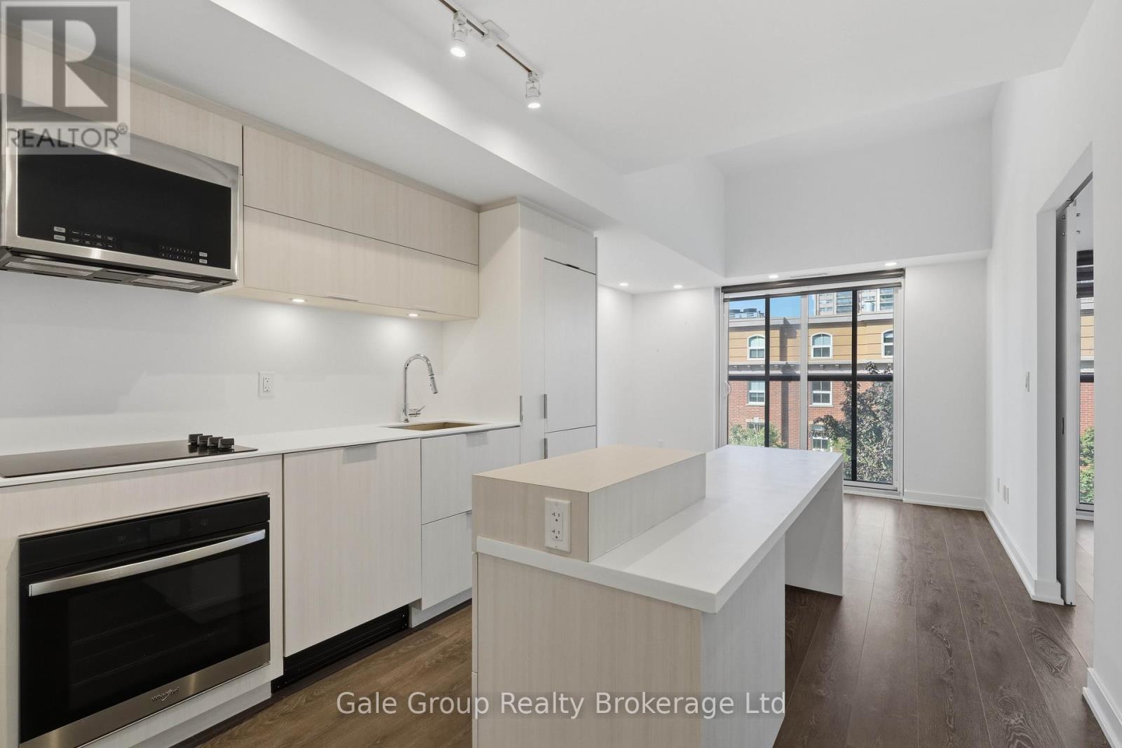 #303 370 MARTHA STREET - Image 7