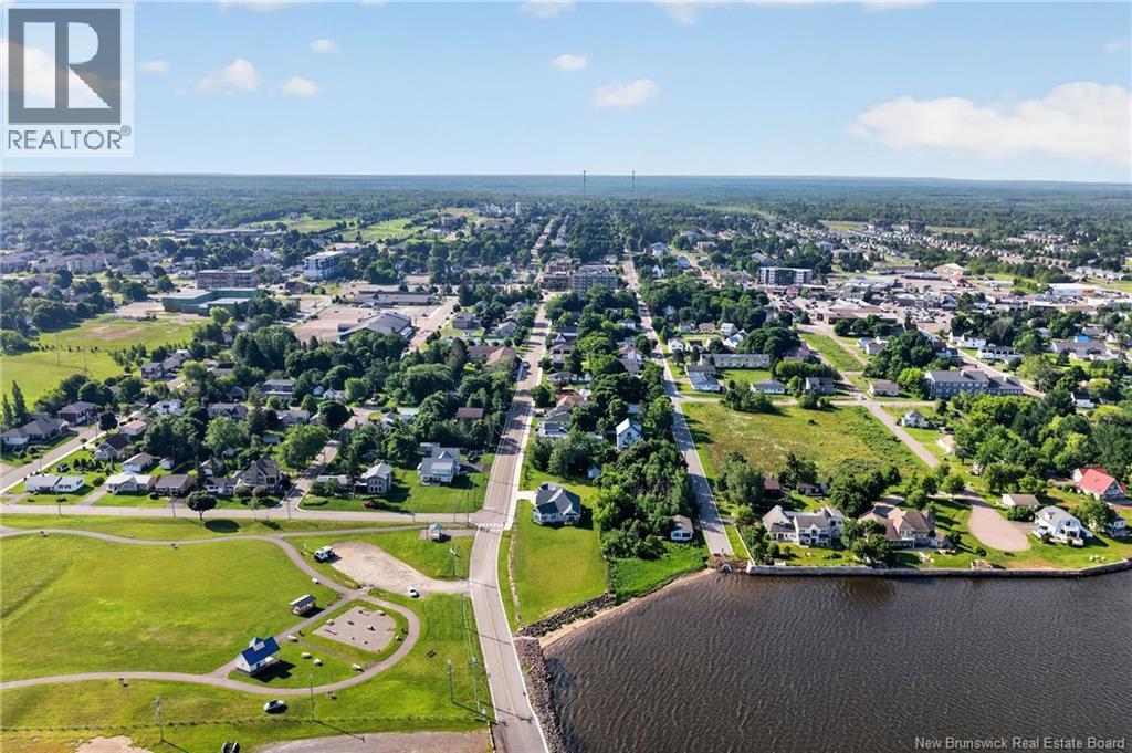 #201 98 Pleasant Street - 12