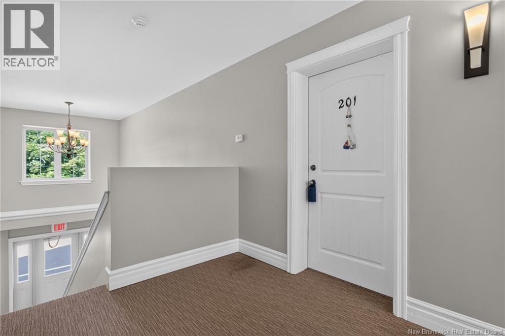 #201 98 Pleasant Street - 17