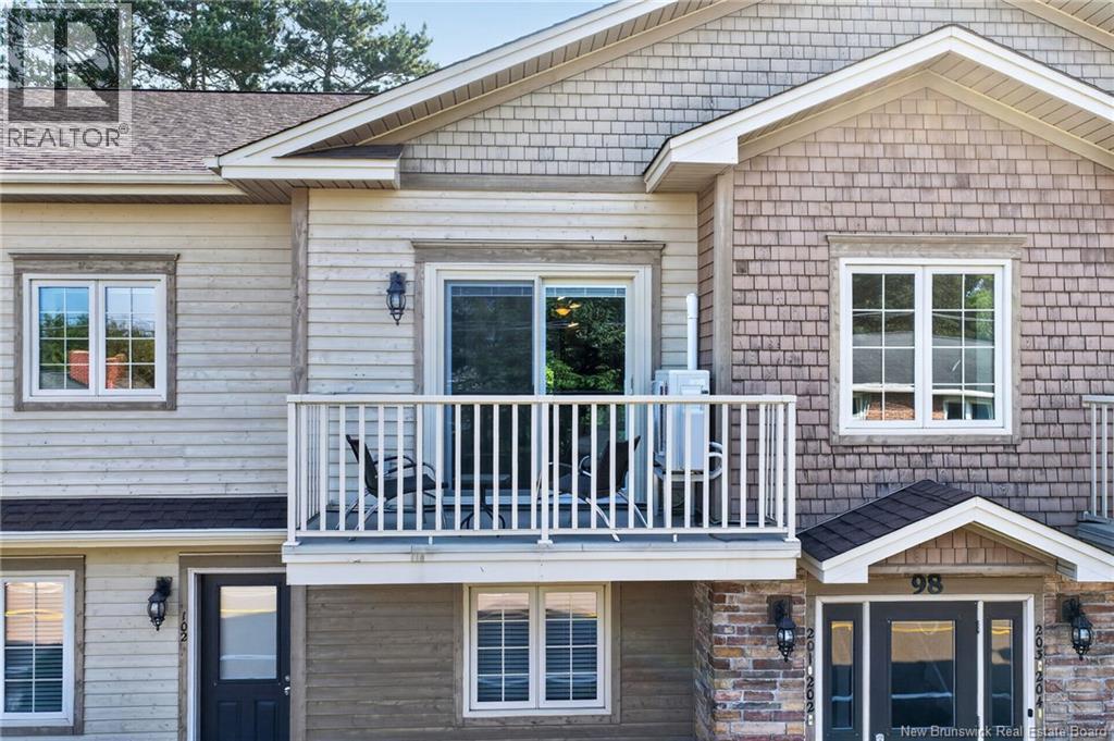 #201 98 Pleasant Street - 2