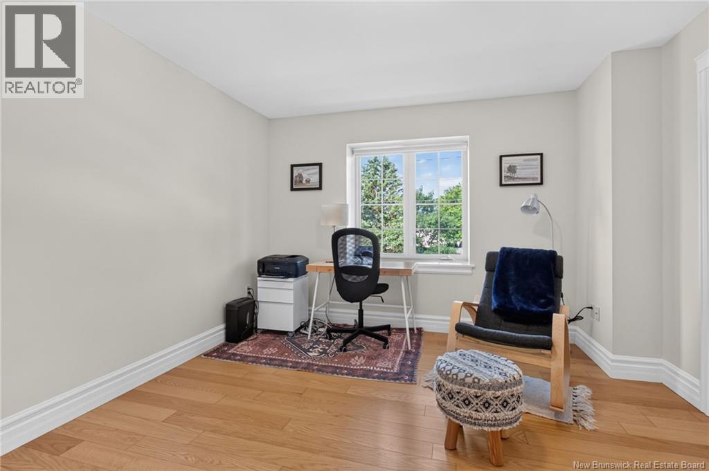 #201 98 Pleasant Street - 37