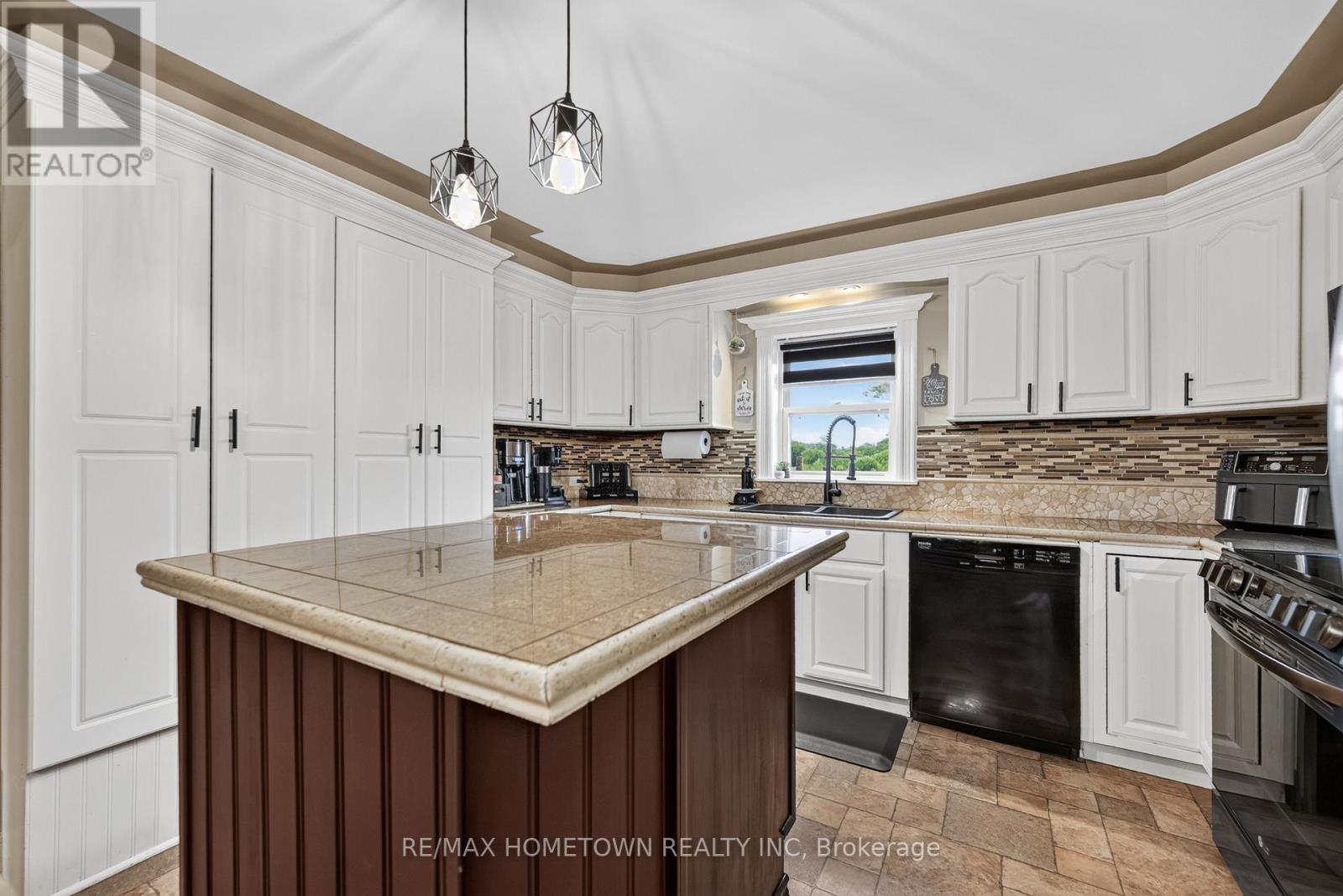 9142 COUNTY RD 6 ROAD - Image 10