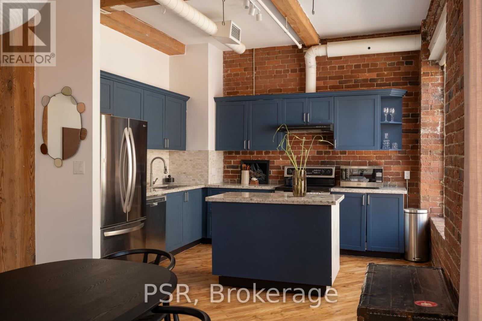 #407 90 SHERBOURNE STREET - 24