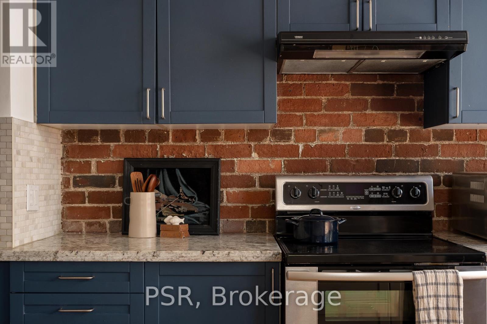 #407 90 SHERBOURNE STREET - 28