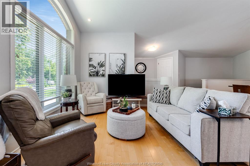 895 Malott AVENUE - 12
