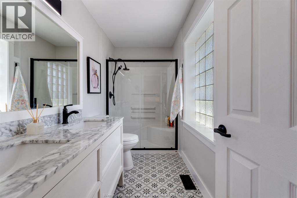 895 Malott AVENUE - 17