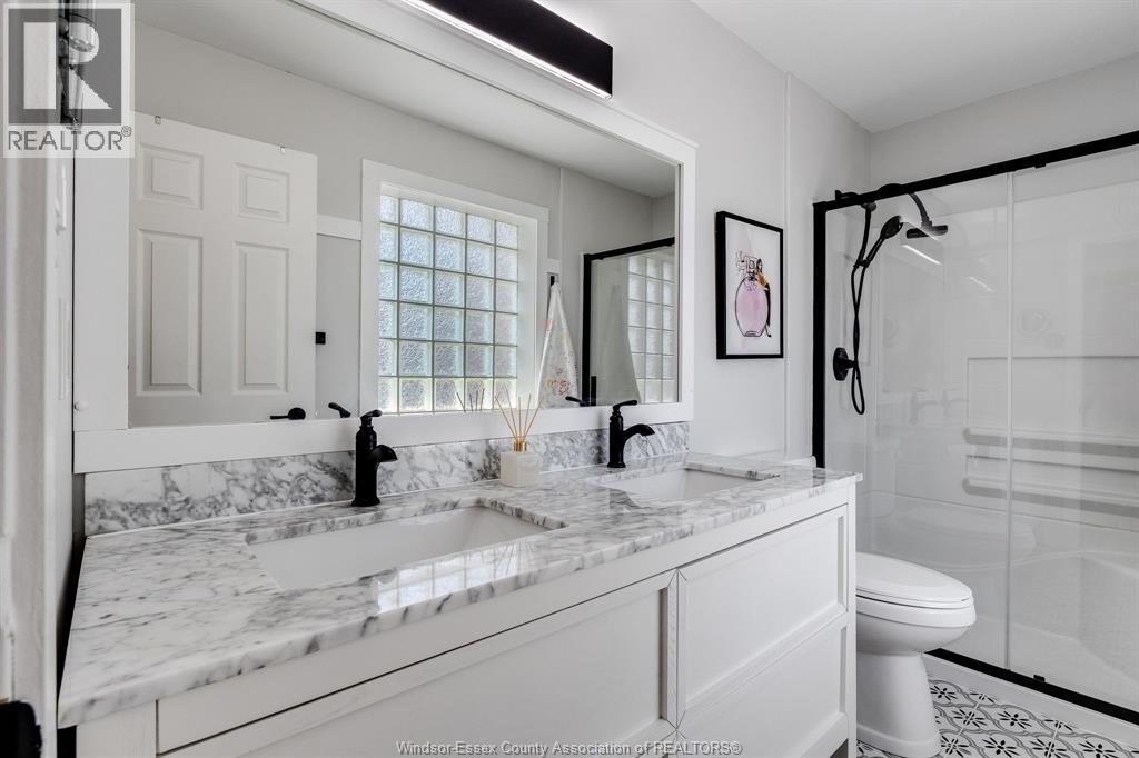 895 Malott AVENUE - 18