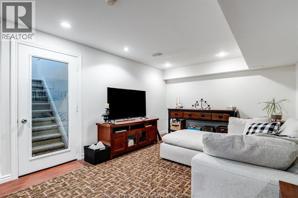 895 Malott AVENUE - 26