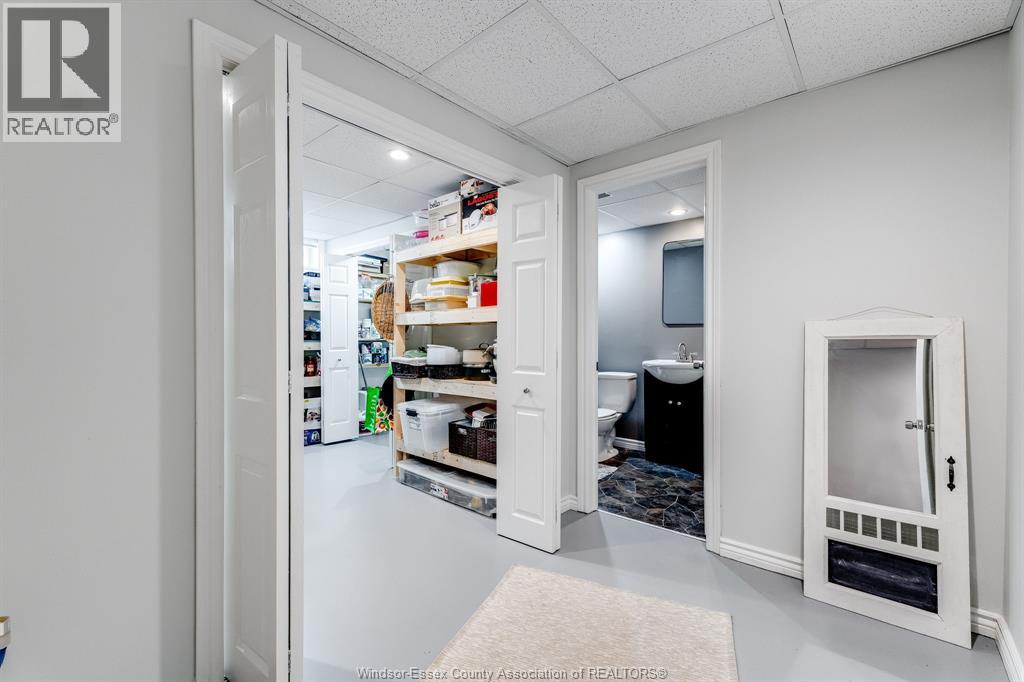 895 Malott AVENUE - 35