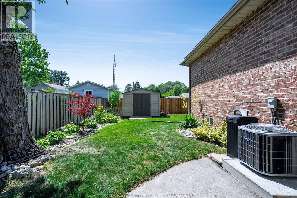 895 Malott AVENUE - 38