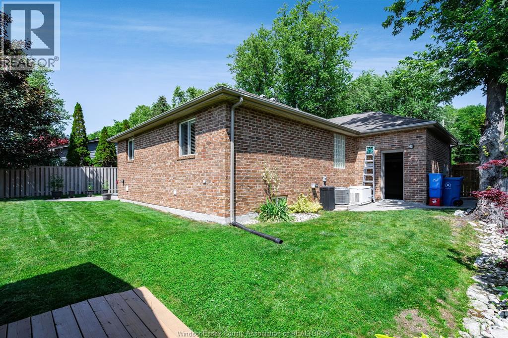 895 Malott AVENUE - 40