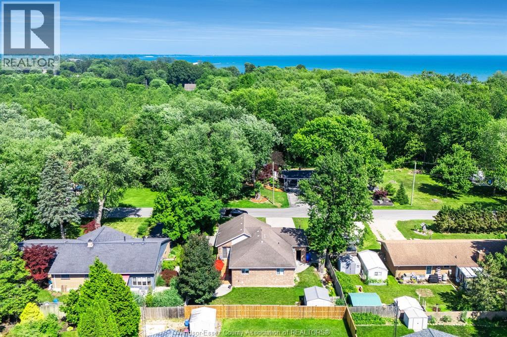 895 Malott AVENUE - 48