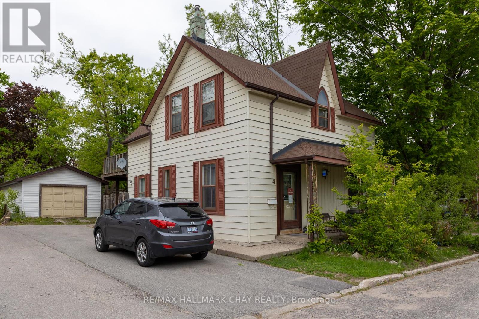 4 EAST STREET - 1