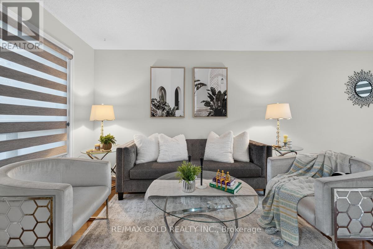 43 ALABASTER DRIVE - 14