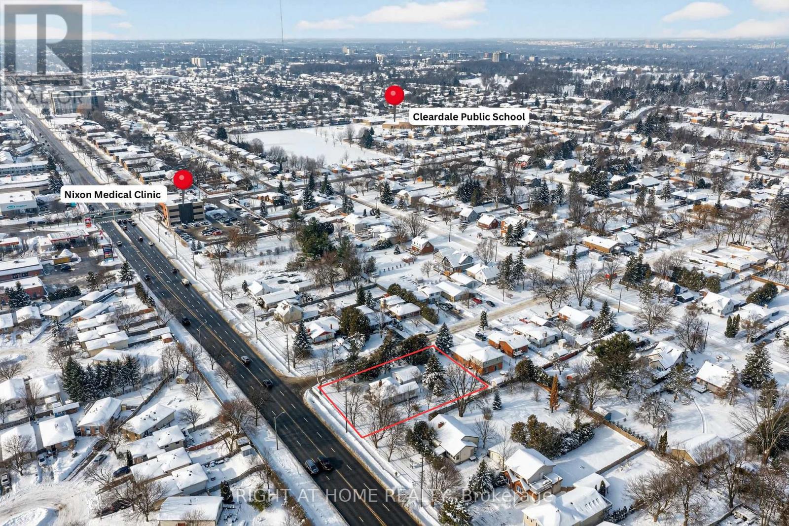 566 SOUTHDALE ROAD E Property Photo