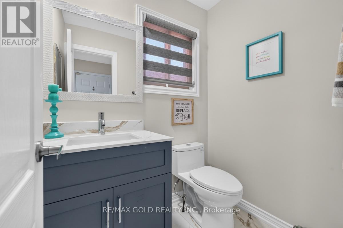 43 ALABASTER DRIVE - 20