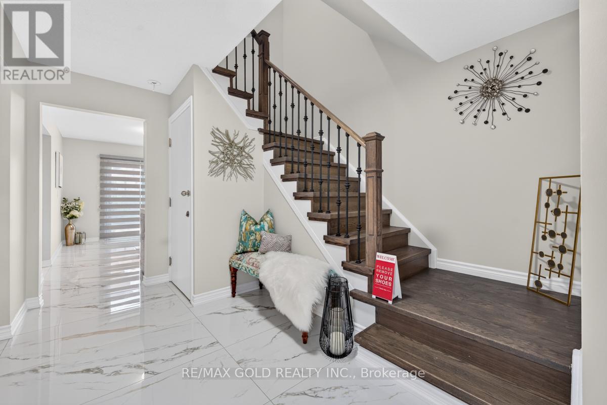 43 ALABASTER DRIVE - 9