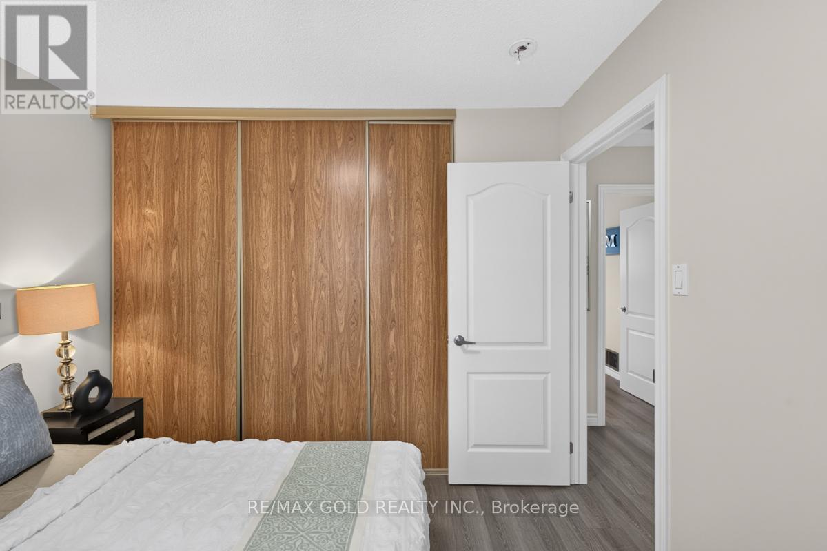 43 ALABASTER DRIVE - 27