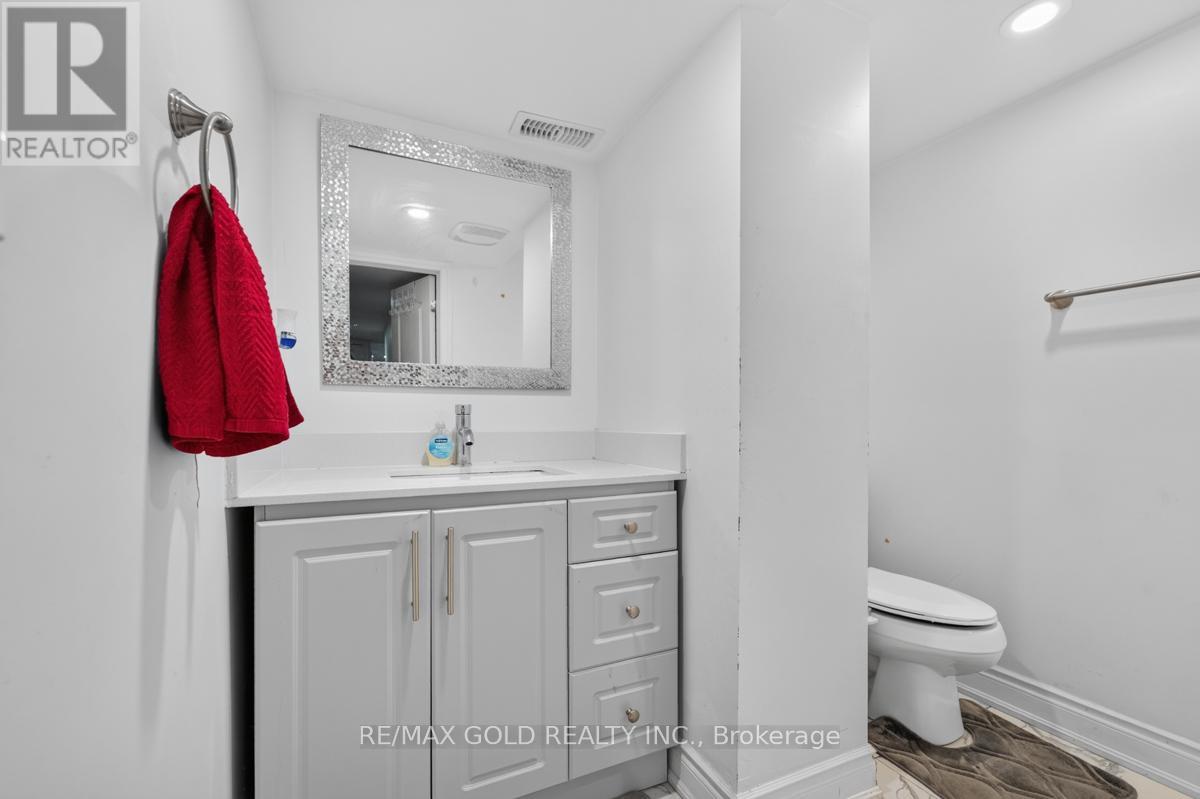 43 ALABASTER DRIVE - 37