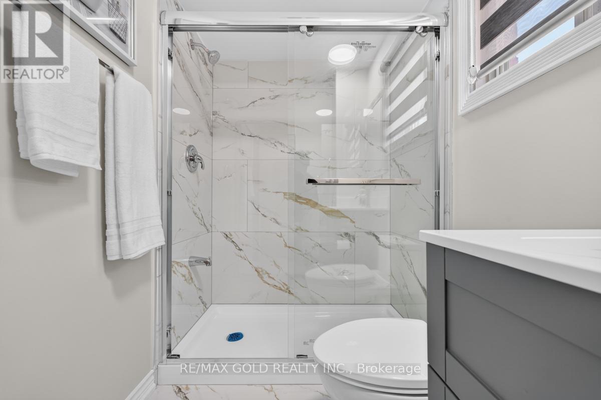 43 ALABASTER DRIVE - 29