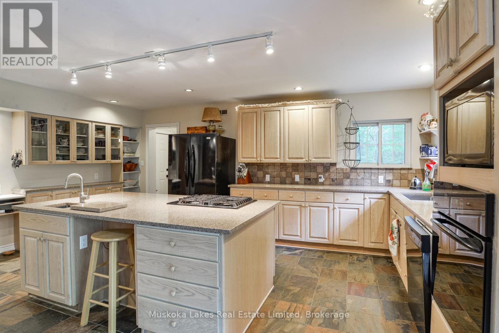 1115 PARTRIDGE LANE - 8
