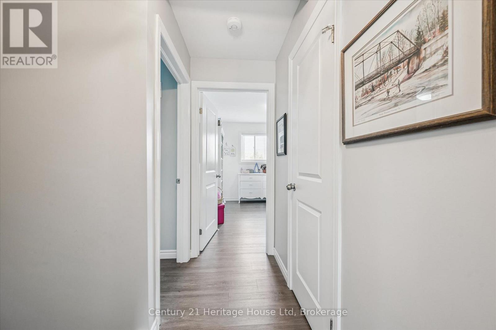 584077 BEACHVILLE ROAD - 26