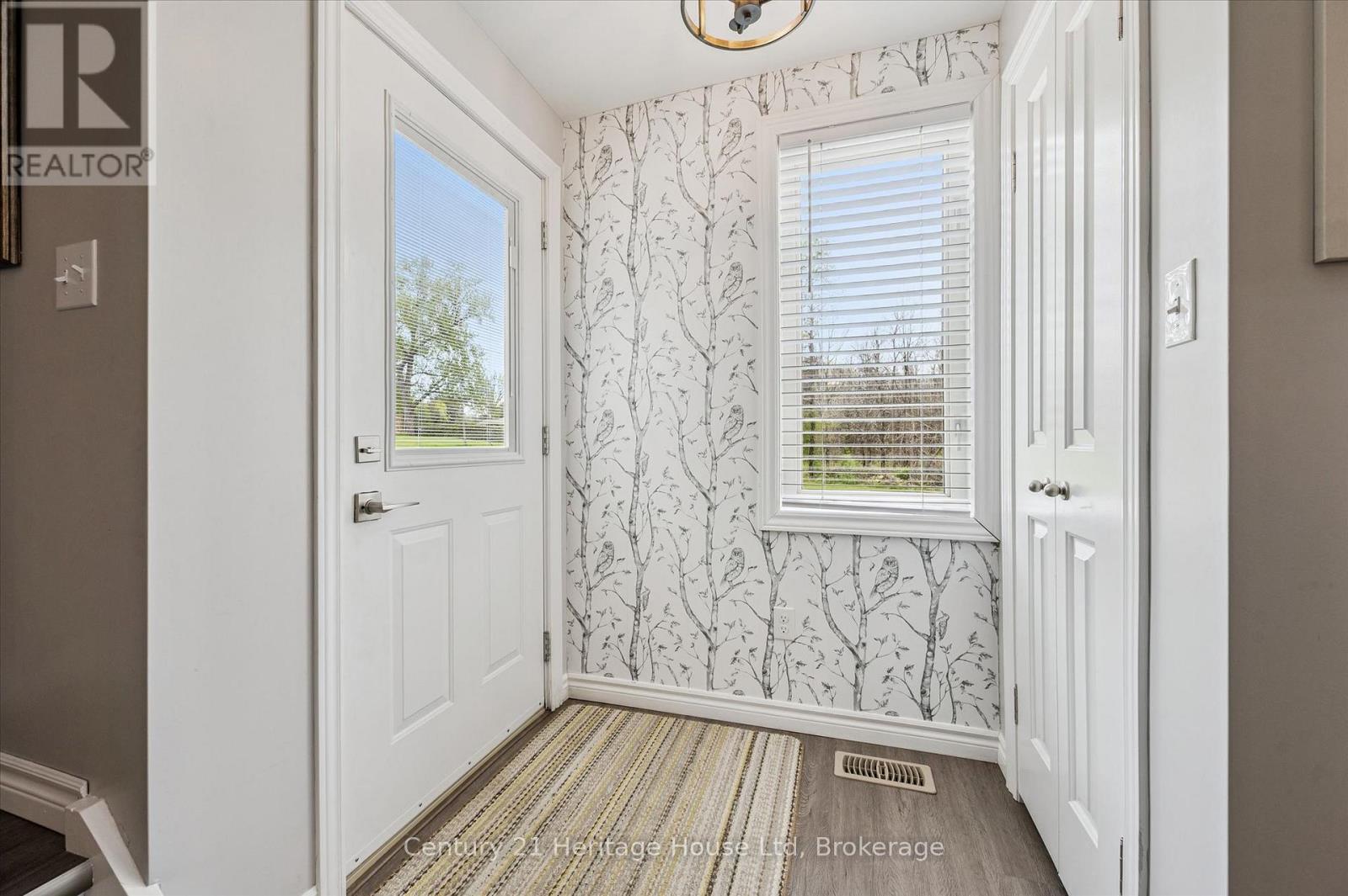 584077 BEACHVILLE ROAD - 7
