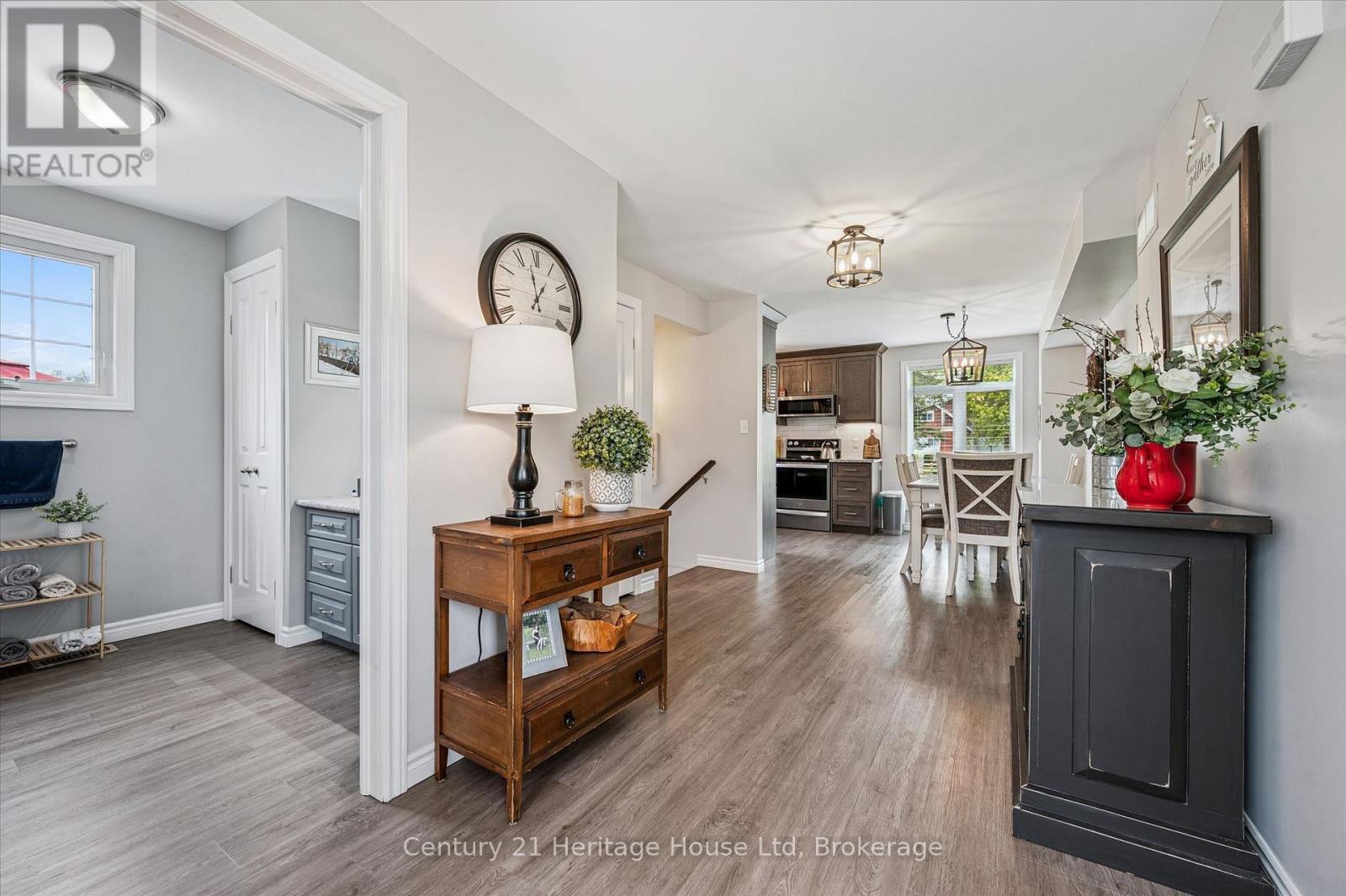 584077 BEACHVILLE ROAD - 8