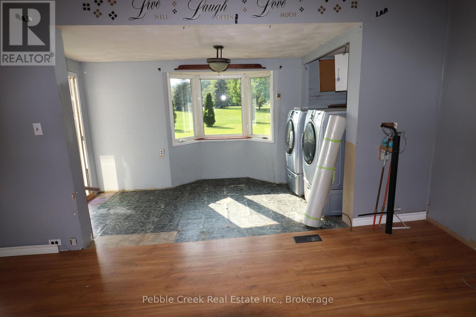 123 JOHN'S AVENUE - 11