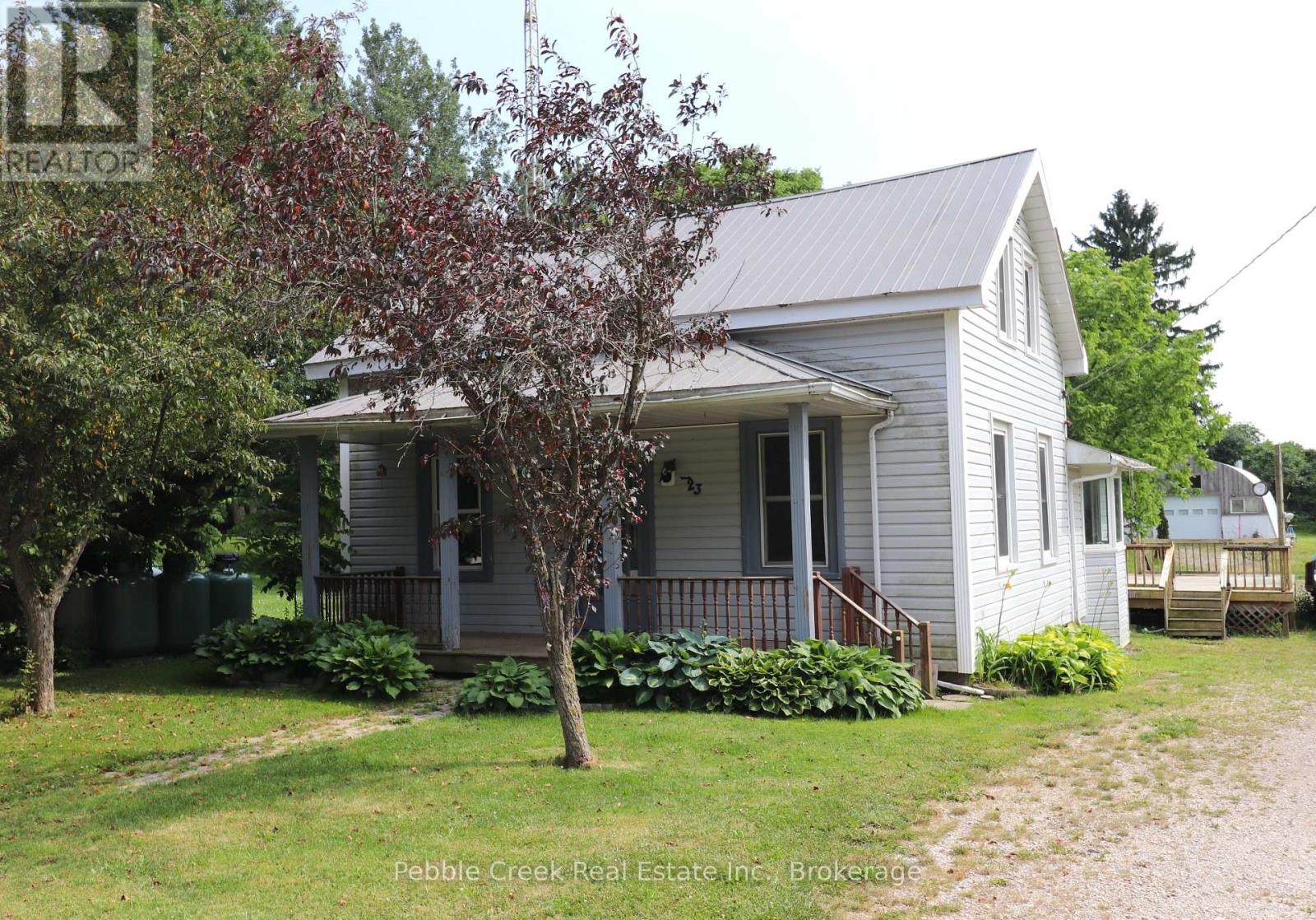 123 JOHN'S AVENUE - 33